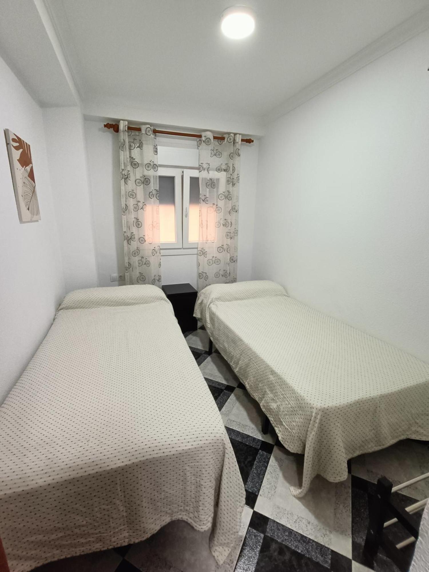 Ferienwohnung Piso Calidad Precio Junto A La Playa De La Victoria Cádiz Exterior foto